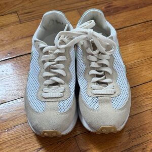 Veja White and Cream Women's Sneakers